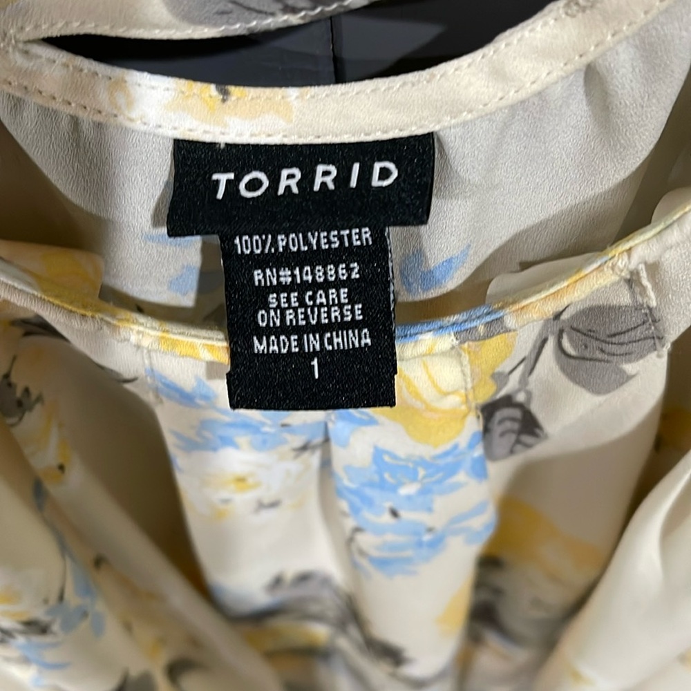 Torrid Cream, Yellow, Grey Floral Camisole 1X - Picture 5 of 7